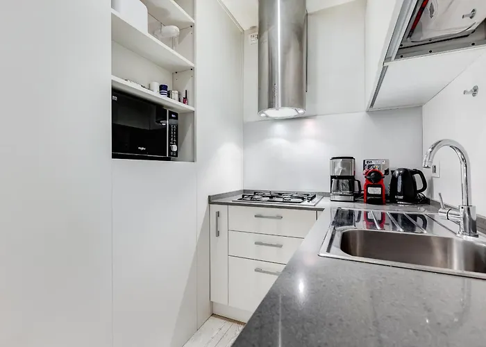 Appartement Barberini - Fromhometorome Rome